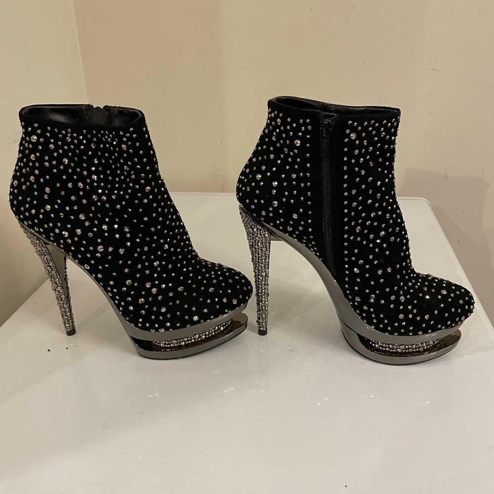 Pleaser Booties